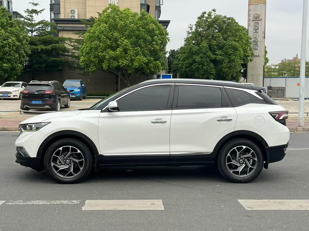 Dongfeng Fengshen Dongfeng Fengshen AX7