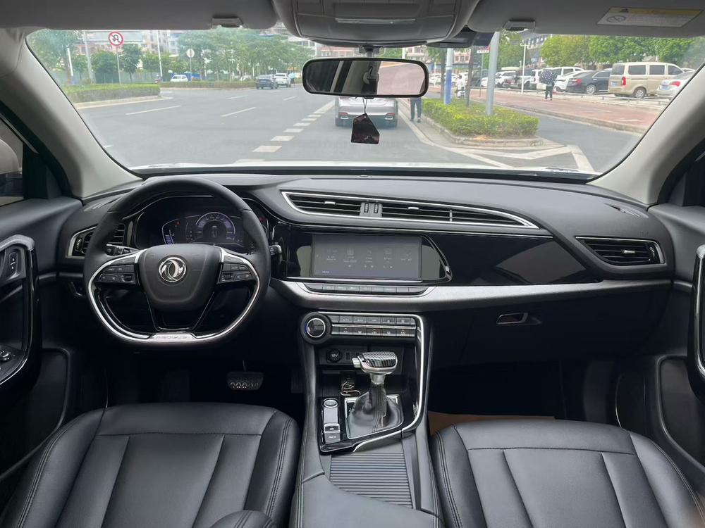 Dongfeng Fengshen Dongfeng Fengshen AX7