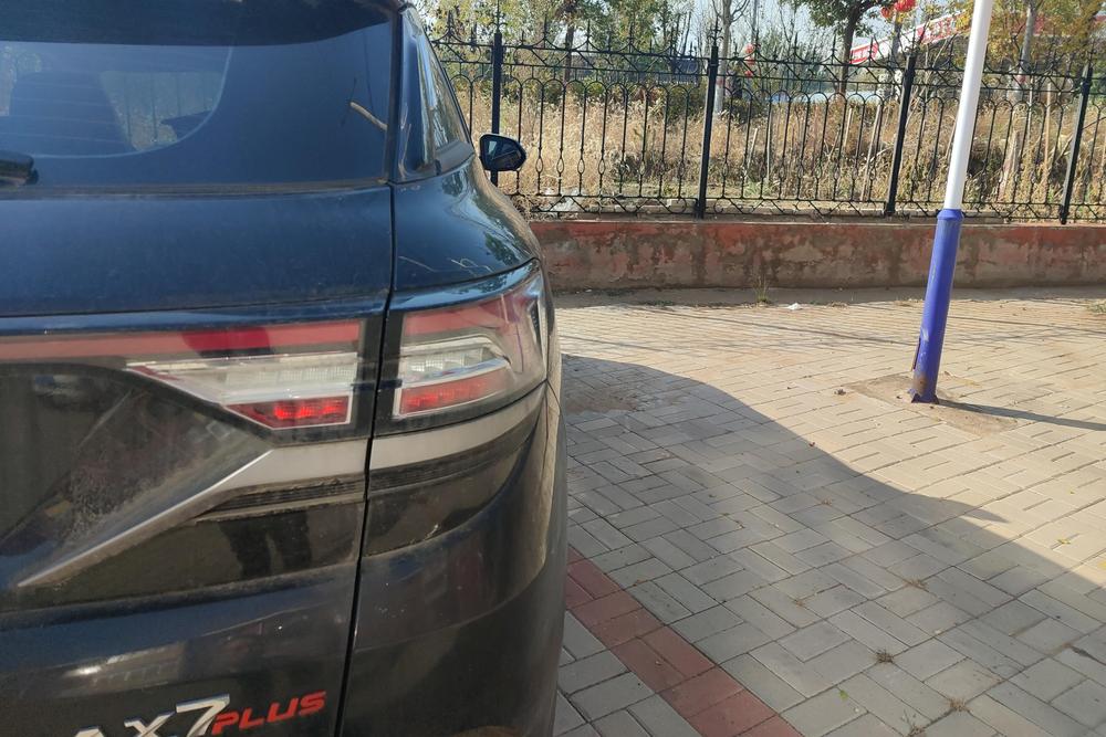 Dongfeng Fengshen Dongfeng Fengshen AX7