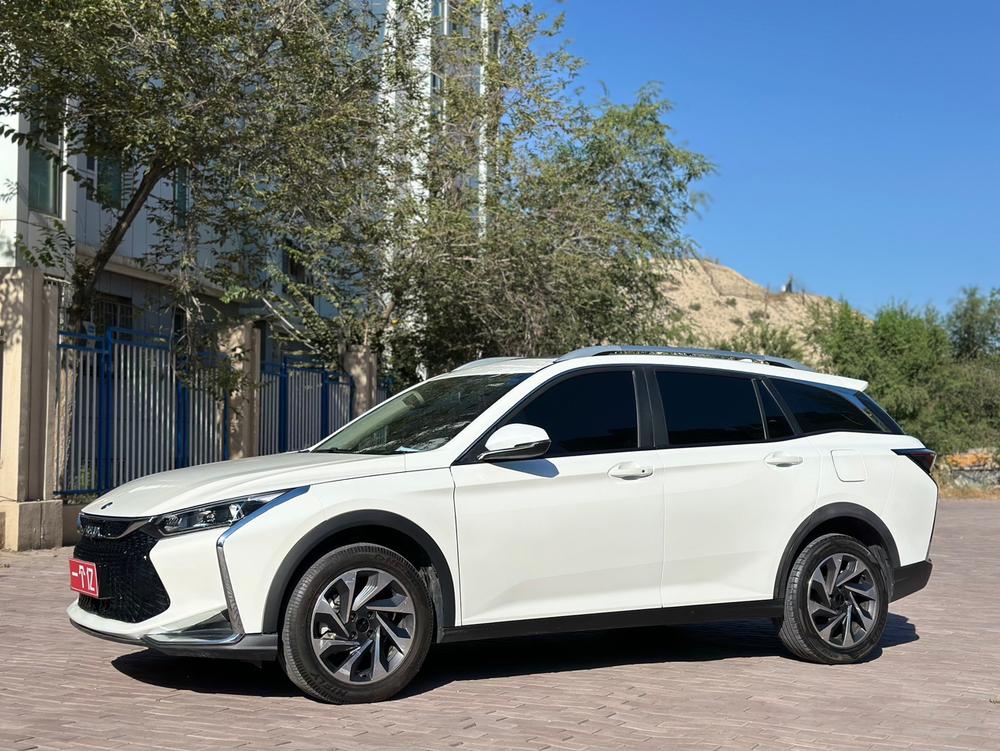 Dongfeng Fengshen Yixuan GS