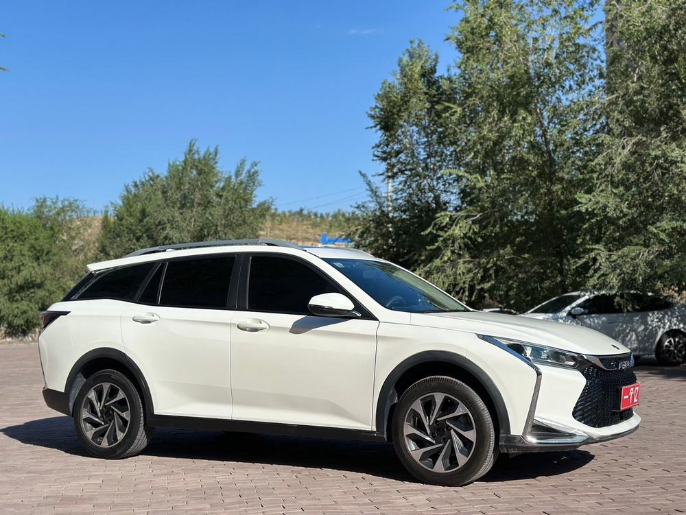 Dongfeng Fengshen Yixuan GS