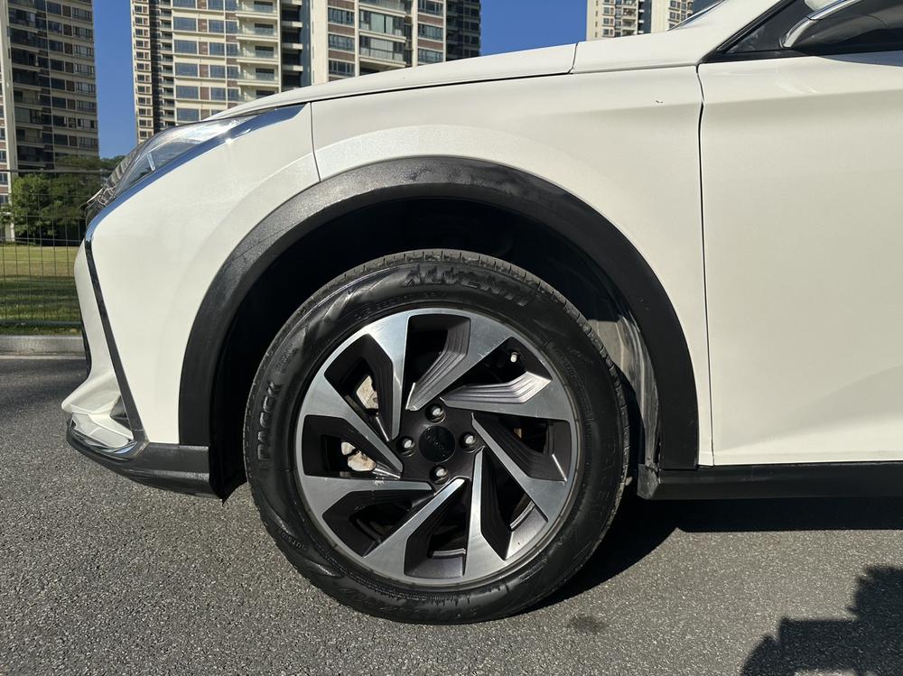 Dongfeng Fengshen Yixuan GS
