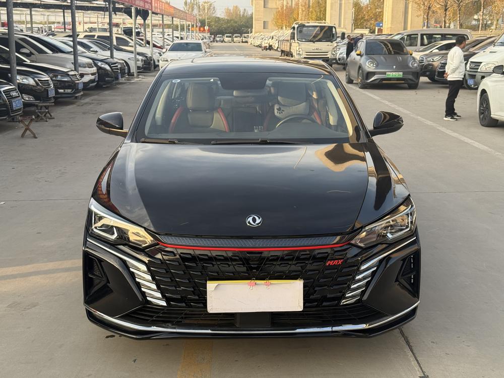 Dongfeng Fengshen Yixuan MAX