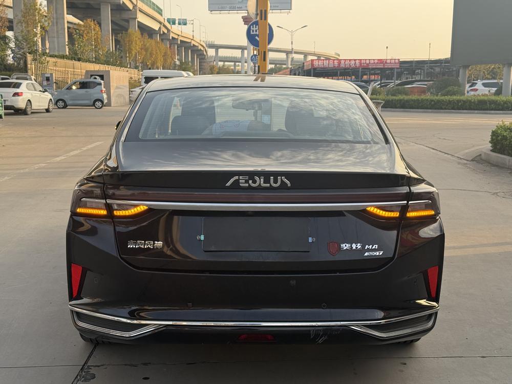 Dongfeng Fengshen Yixuan MAX