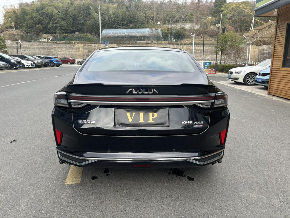 Dongfeng Fengshen Yixuan MAX