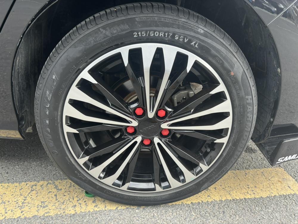 Dongfeng Fengshen Yixuan MAX
