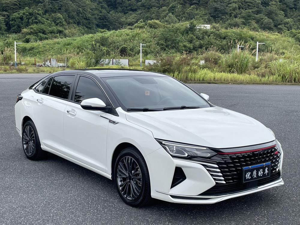 Dongfeng Fengshen Yixuan MAX