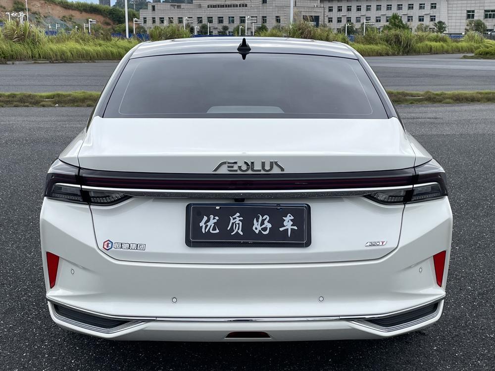 Dongfeng Fengshen Yixuan MAX