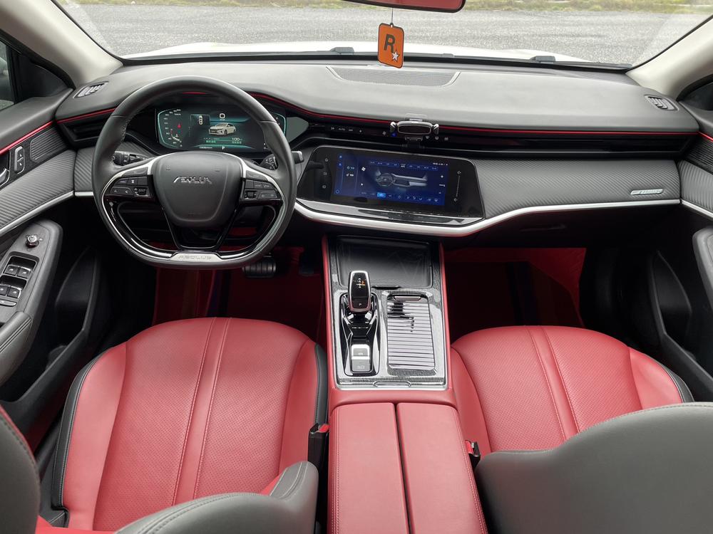 Dongfeng Fengshen Yixuan MAX