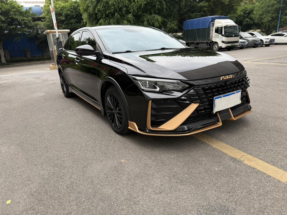 Dongfeng Fengshen Yixuan MAX