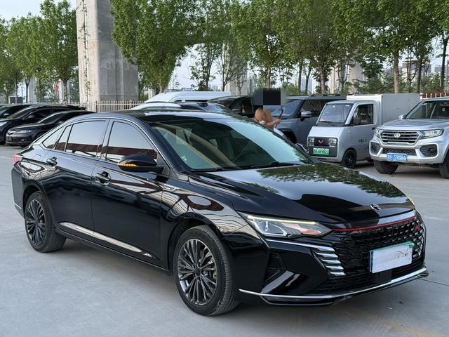 Dongfeng Fengshen Yixuan MAX