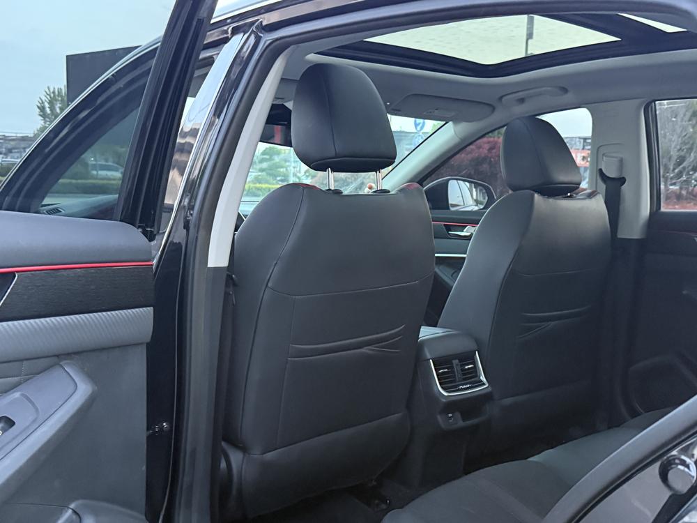 Dongfeng Fengshen Yixuan MAX