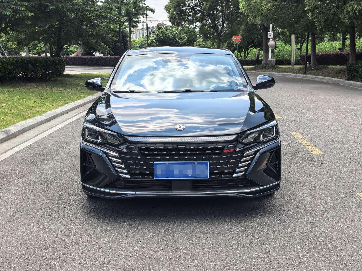 Dongfeng Fengshen Yixuan MAX