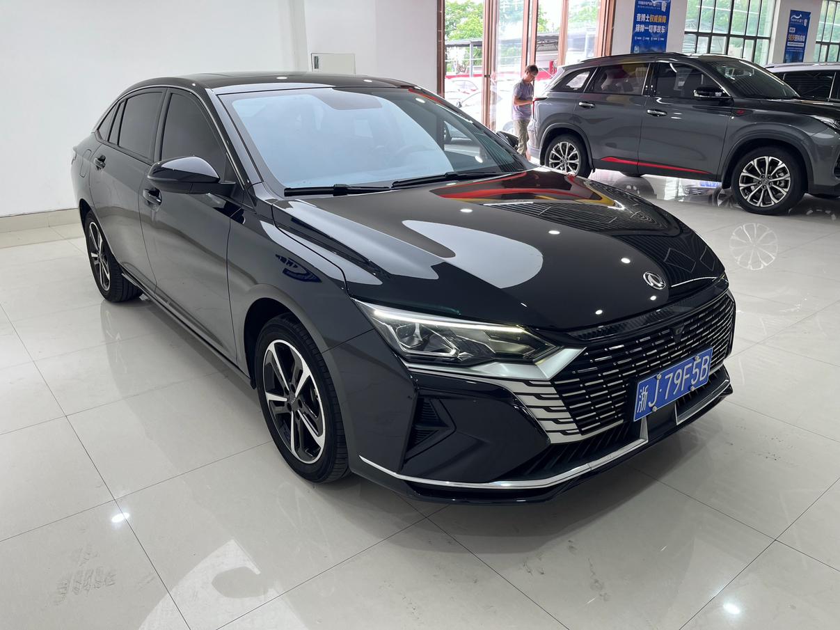 Dongfeng Fengshen Yixuan MAX
