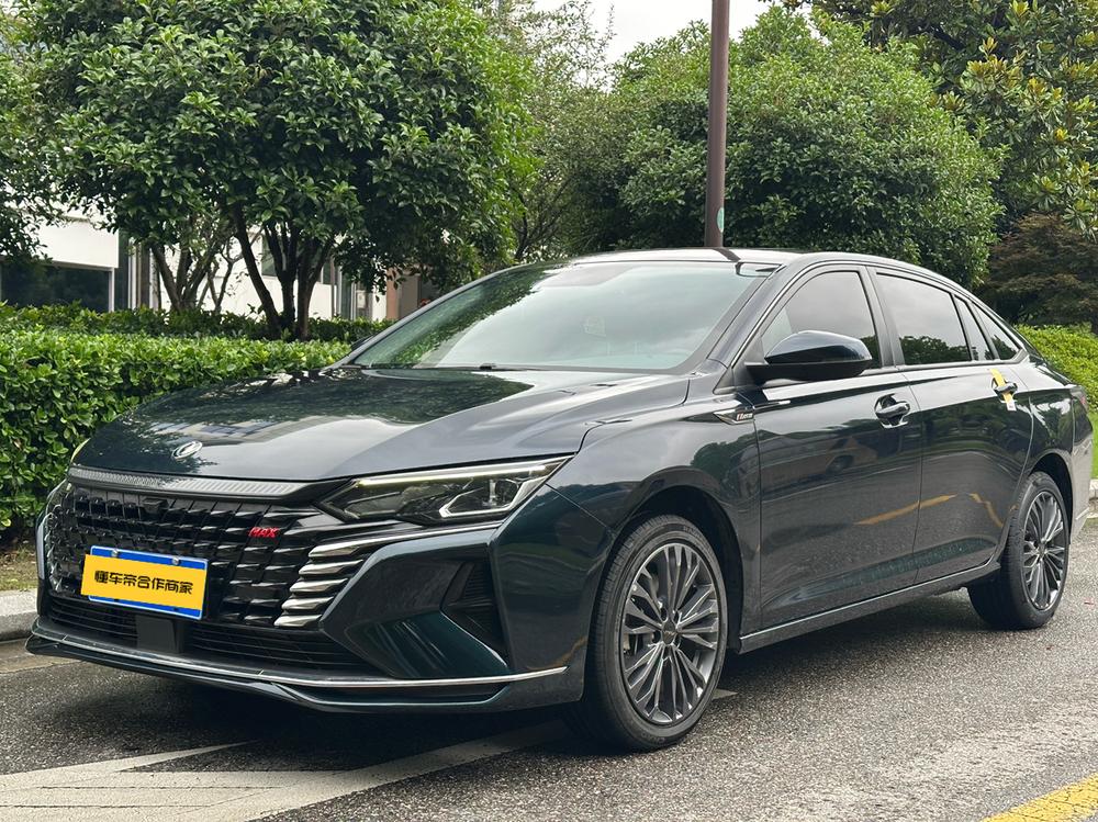 Dongfeng Fengshen Yixuan MAX