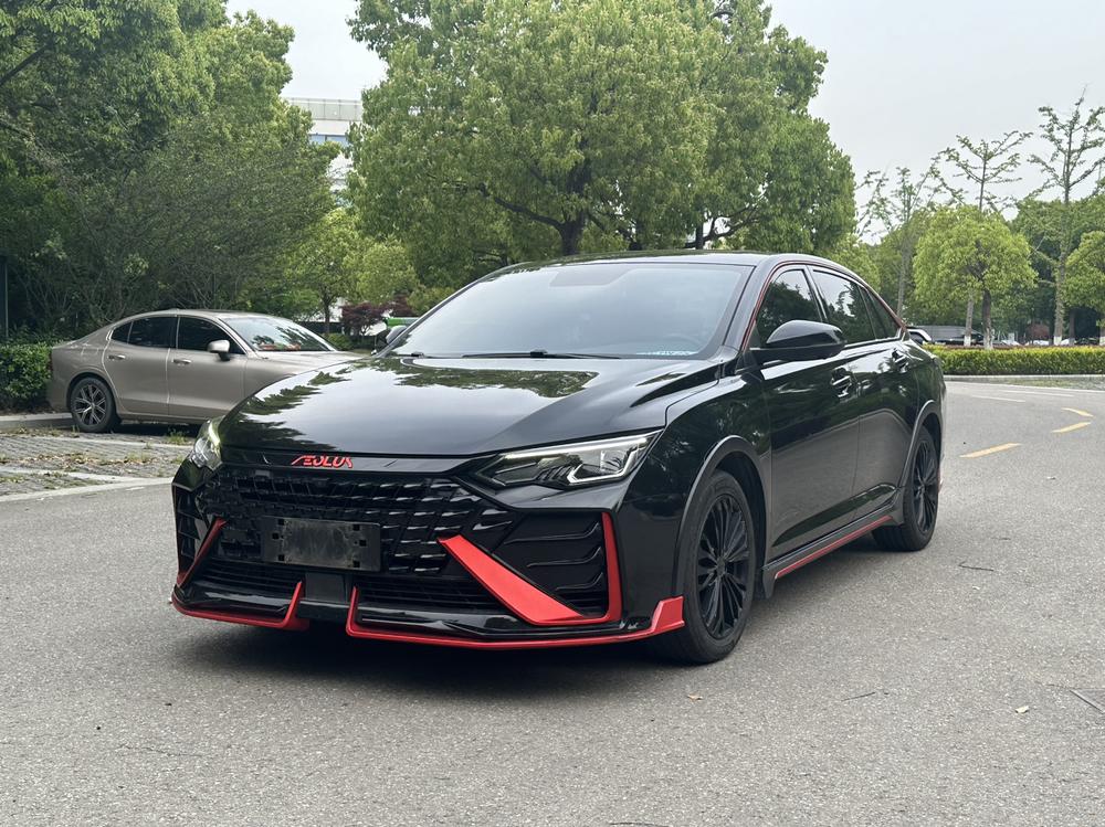 Dongfeng Fengshen Yixuan MAX