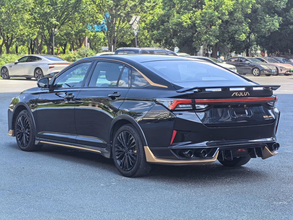 Dongfeng Fengshen Yixuan MAX