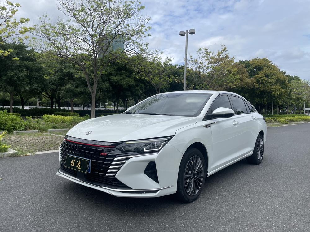 Dongfeng Fengshen Yixuan MAX