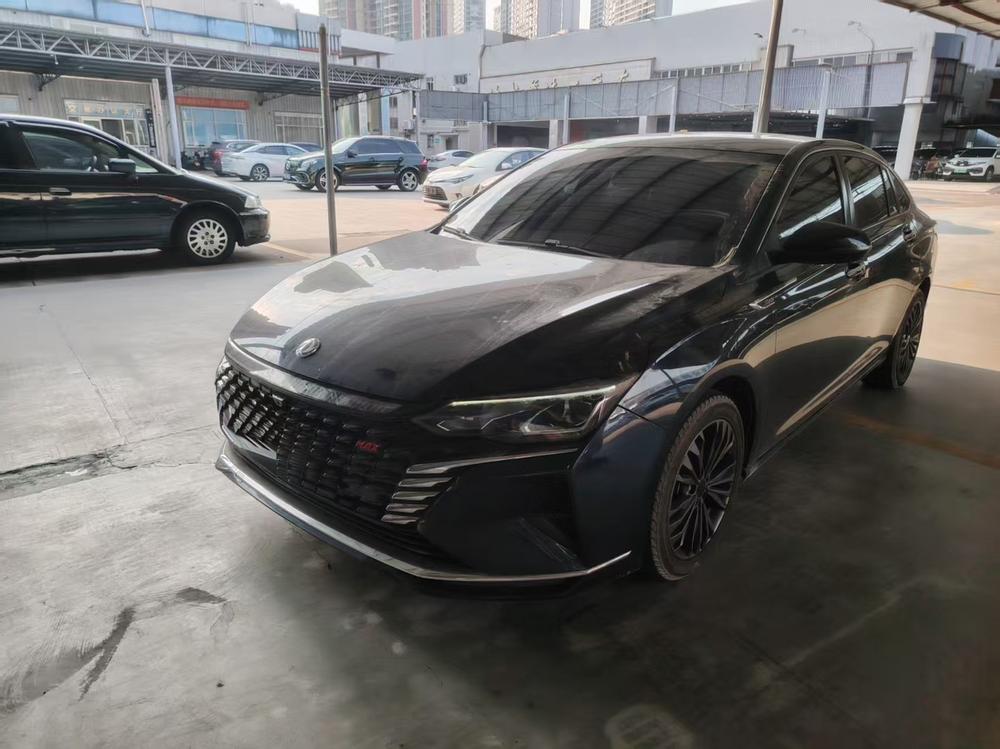 Dongfeng Fengshen Yixuan MAX