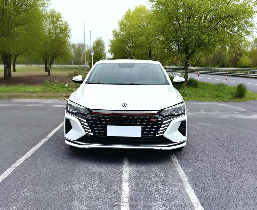 Dongfeng Fengshen Yixuan MAX