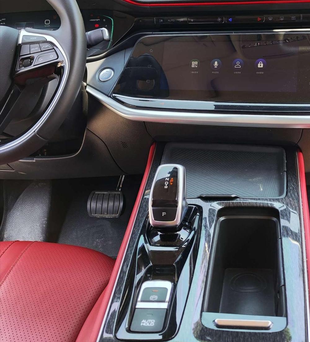 Dongfeng Fengshen Yixuan MAX
