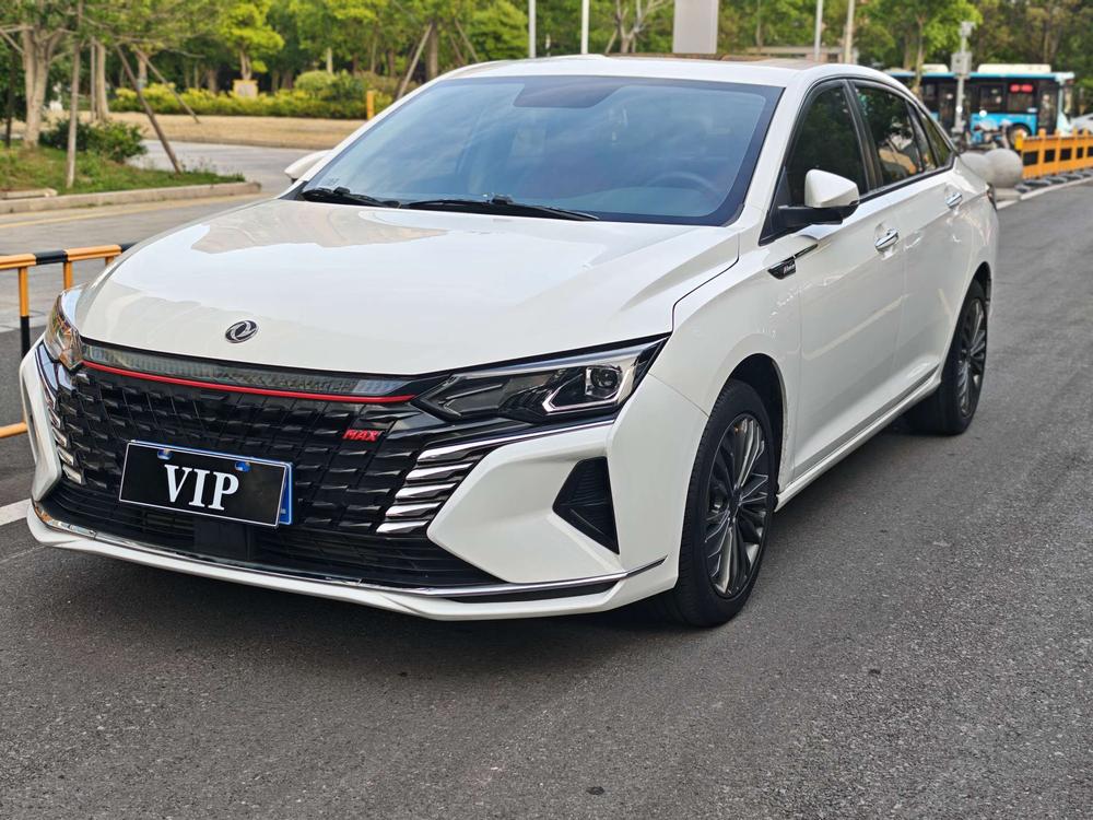 Dongfeng Fengshen Yixuan MAX