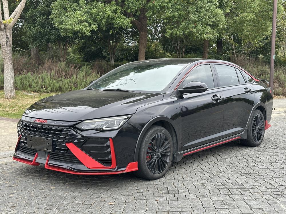 Dongfeng Fengshen Yixuan MAX