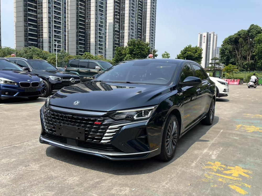 Dongfeng Fengshen Yixuan MAX