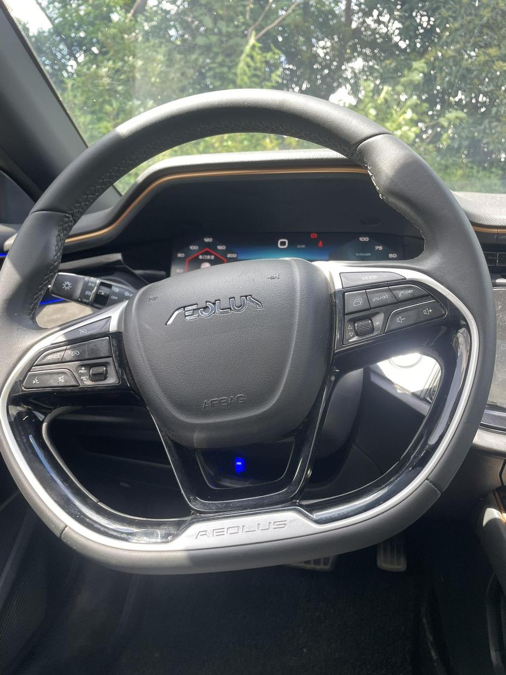Dongfeng Fengshen Yixuan MAX