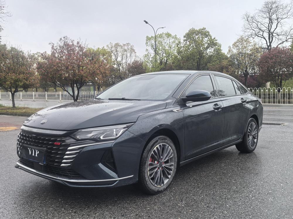 Dongfeng Fengshen Yixuan MAX