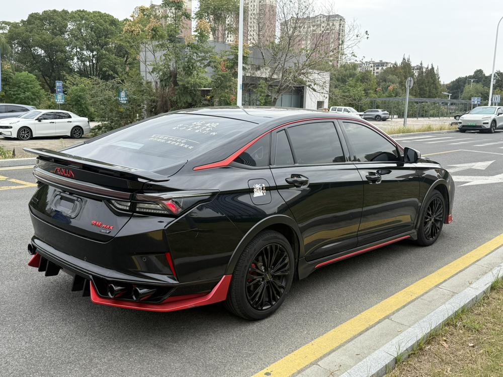 Dongfeng Fengshen Yixuan MAX