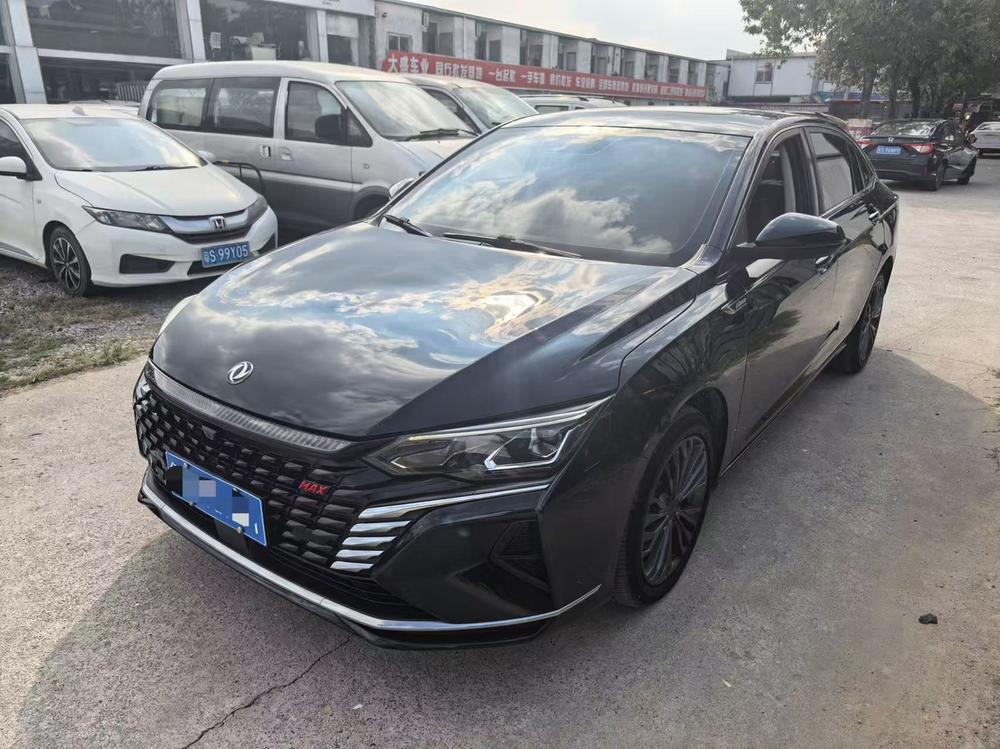 Dongfeng Fengshen Yixuan MAX