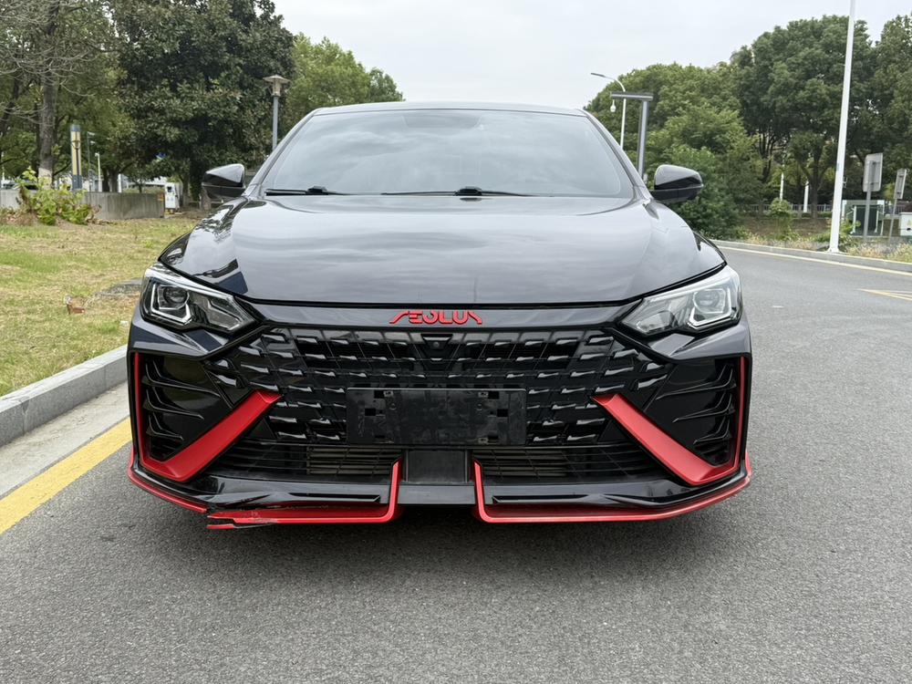 Dongfeng Fengshen Yixuan MAX