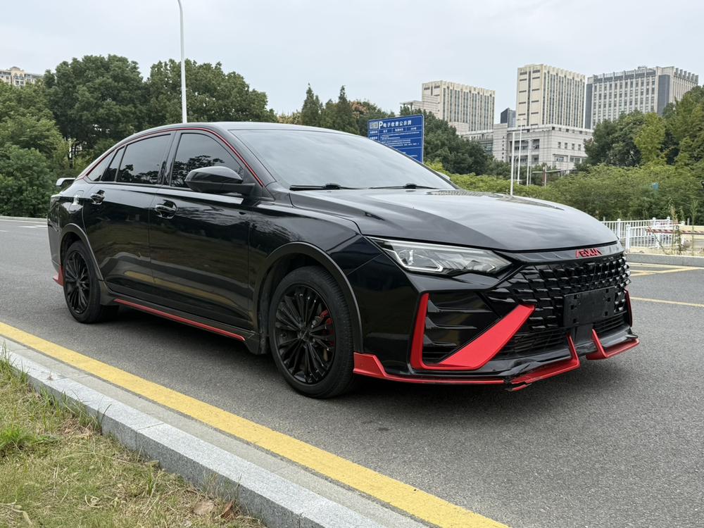 Dongfeng Fengshen Yixuan MAX