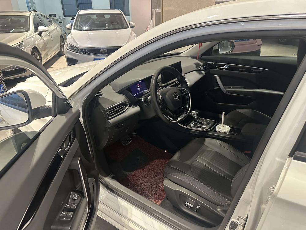 Dongfeng Fengshen Yixuan