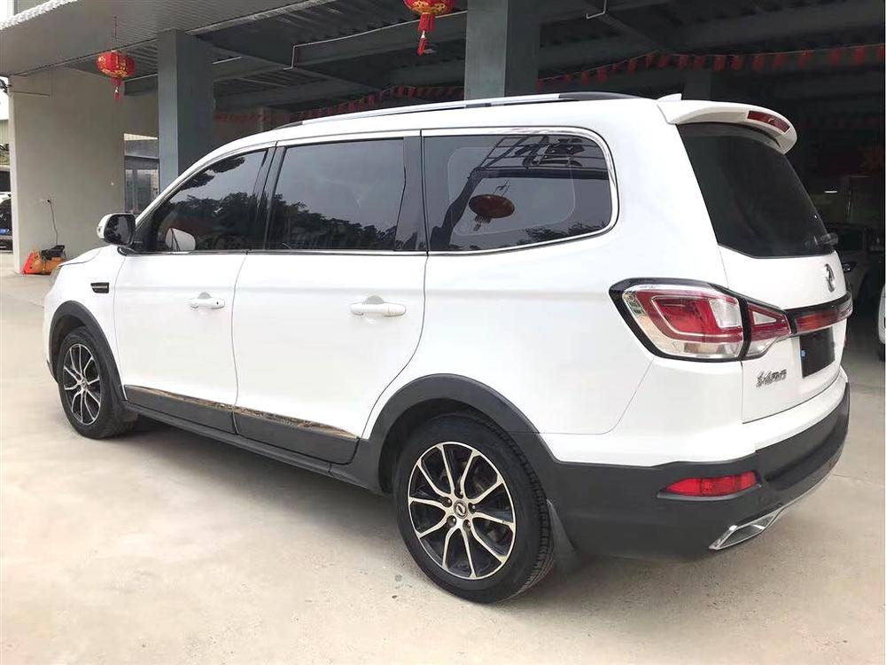 Dongfeng Fengxing Forthing SX6