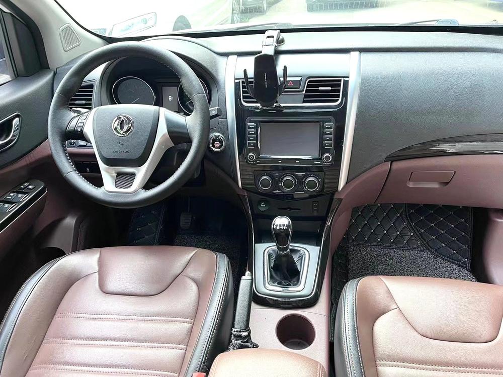 Dongfeng Fengxing Forthing SX6