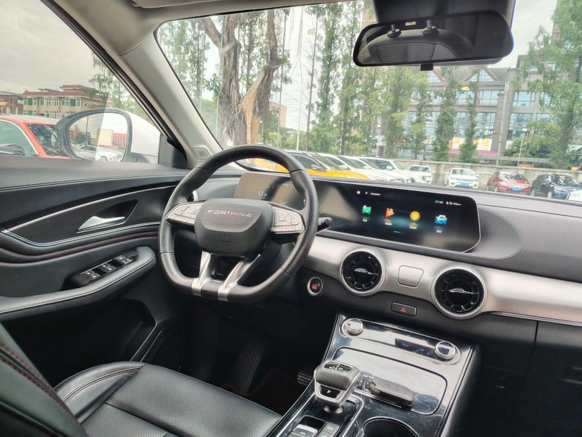 Dongfeng Fengxing Forthing T5 EVO