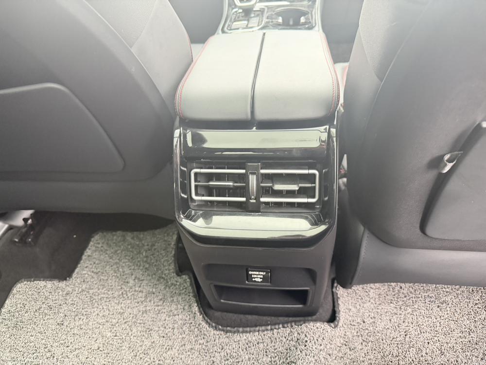 Dongfeng Fengxing Forthing T5 EVO