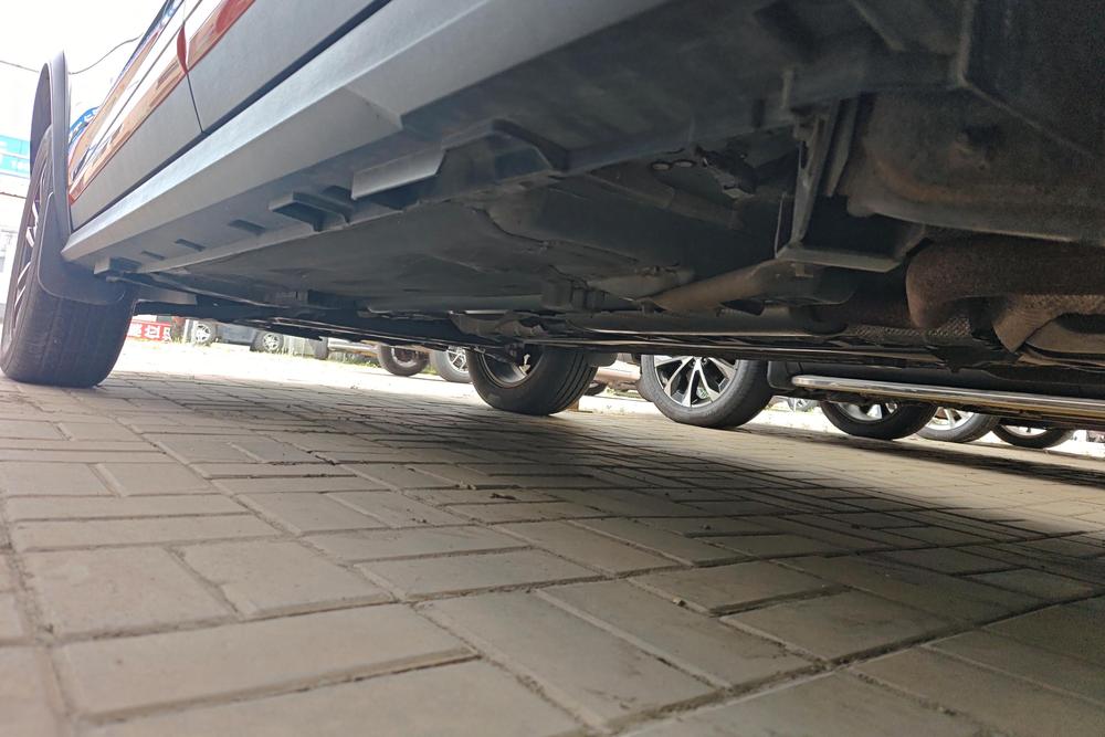 Dongfeng Fengxing Forthing T5