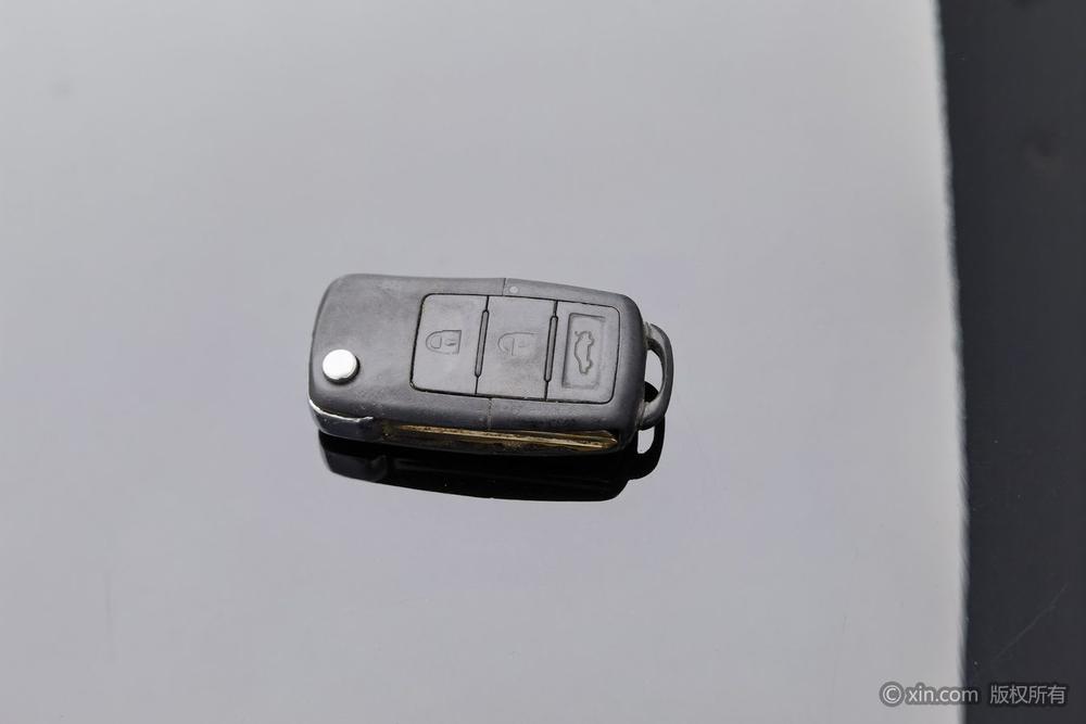 Dongfeng Fengxing Forthing T5