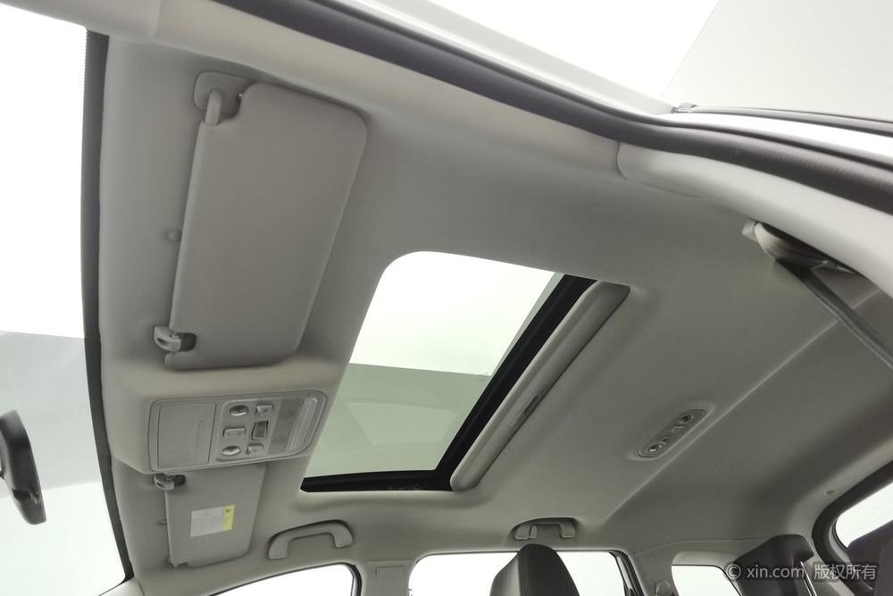 Dongfeng Fengxing Forthing T5
