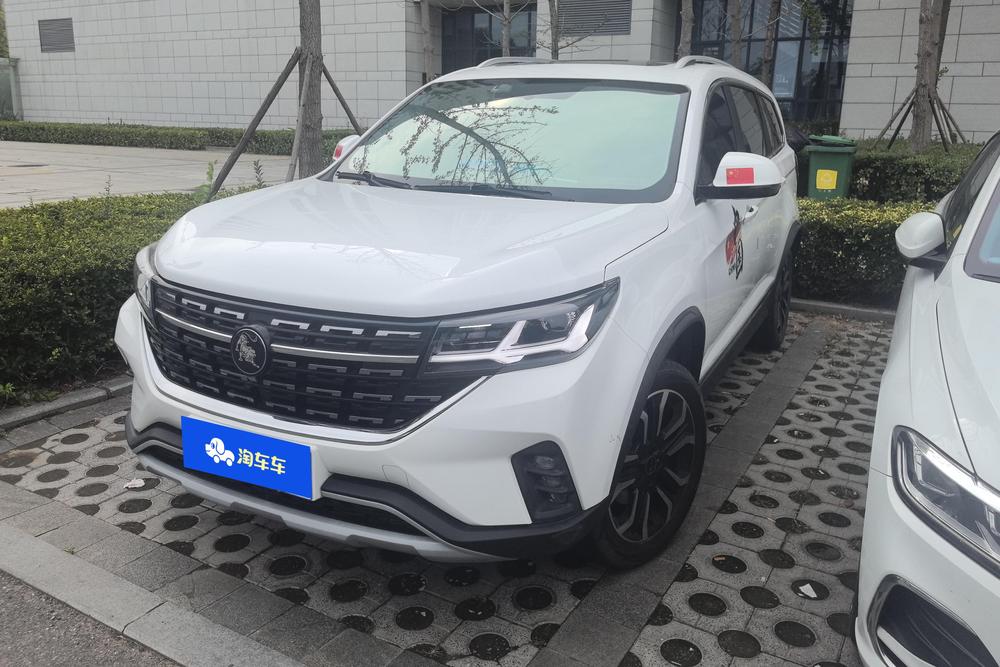 Dongfeng Fengxing Forthing T5L