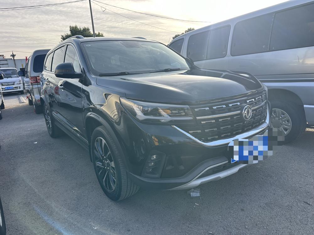 Dongfeng Fengxing Forthing T5L