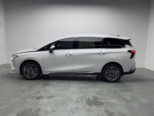 Dongfeng Fengxing Forthing Yacht