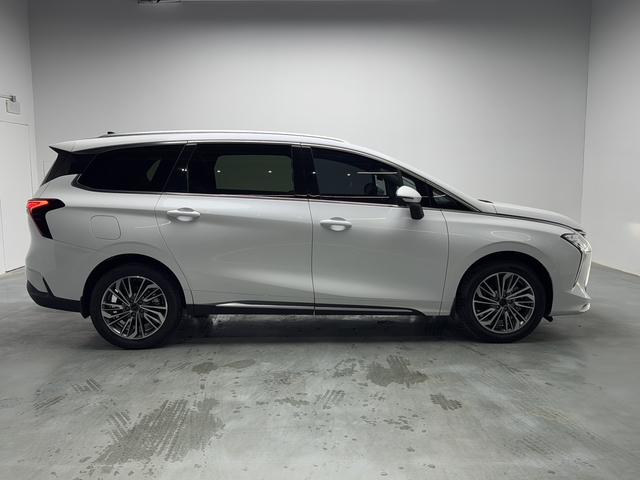Dongfeng Fengxing Forthing Yacht