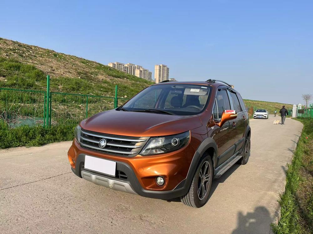 Dongfeng Fengxing Jingyi X5