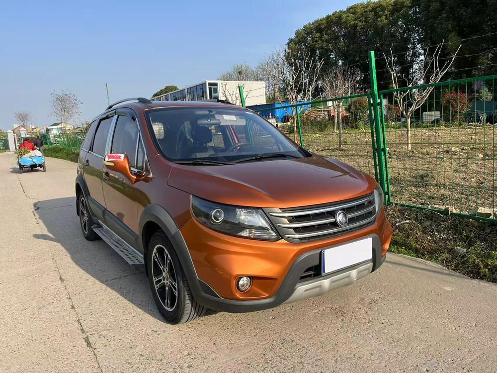 Dongfeng Fengxing Jingyi X5