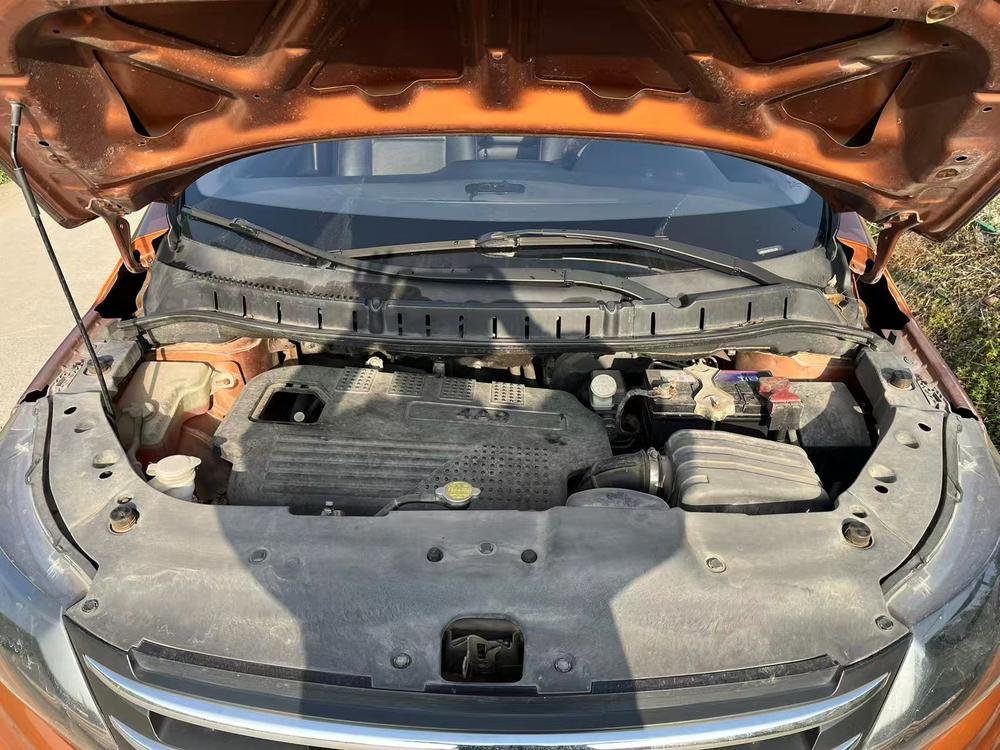 Dongfeng Fengxing Jingyi X5