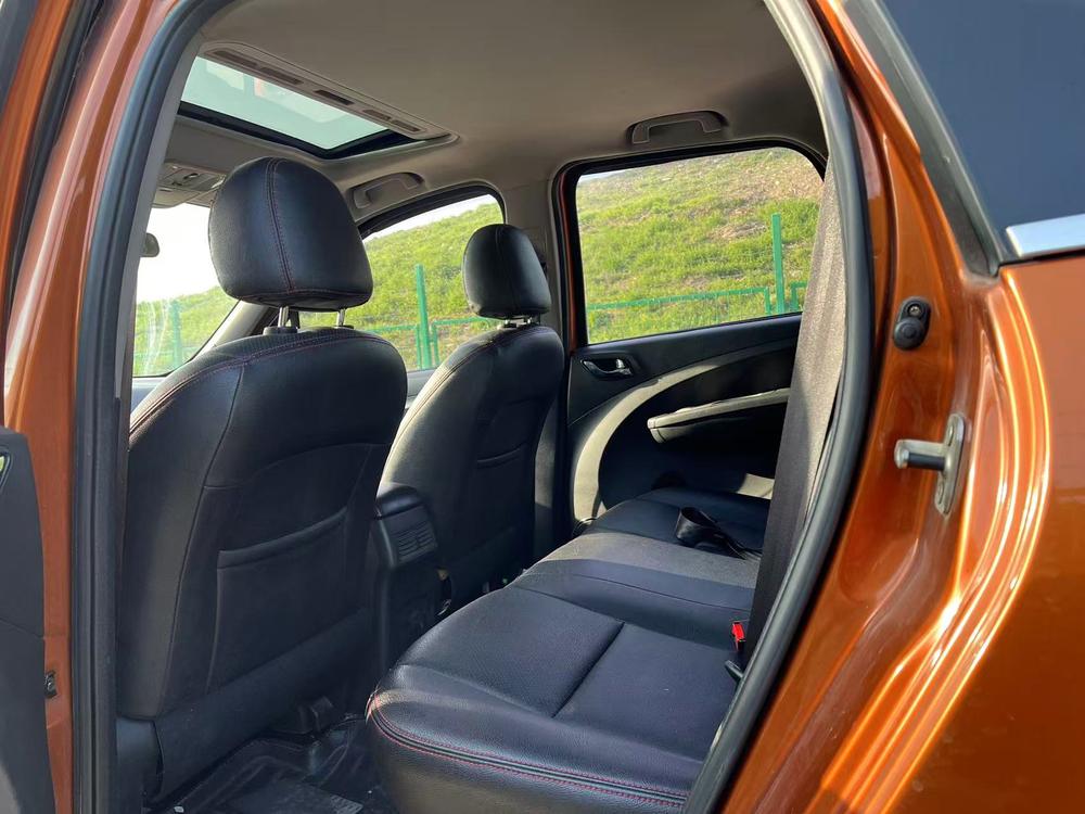 Dongfeng Fengxing Jingyi X5